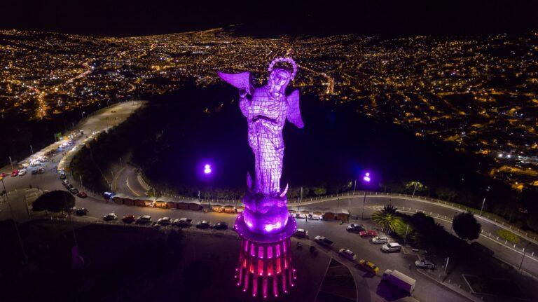Vista aérea de la Virgen del Panecillo el 19 de agosto de 2020, en Quito (Ecuador).EFE/José Jácome